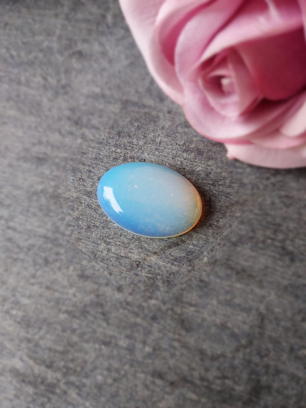 Zaksteen 25 x 18 mm Opaal